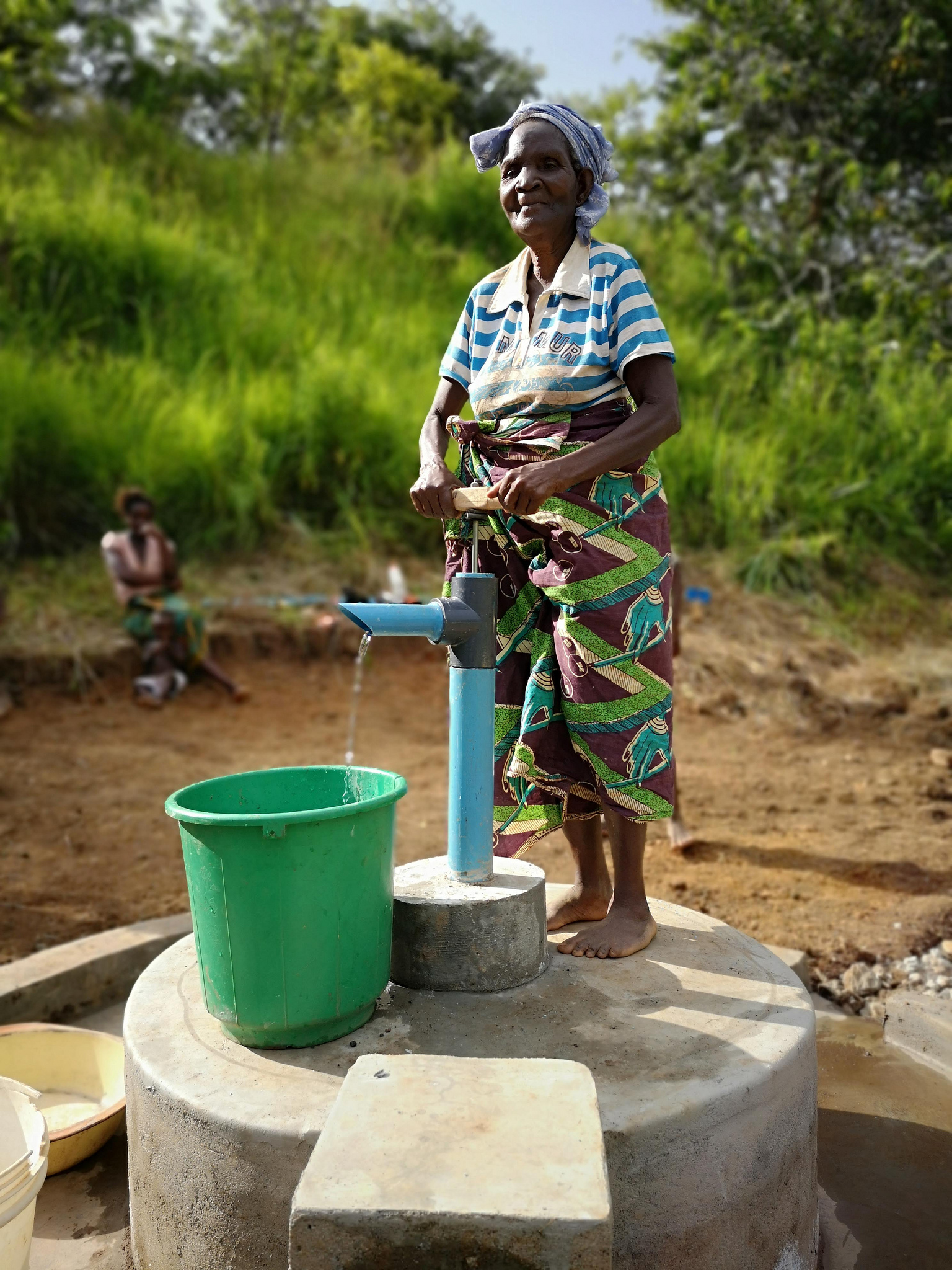 Read more about the article Bitegyeko Joseph Foundation Supports Construction of New Water Well in Rural Community